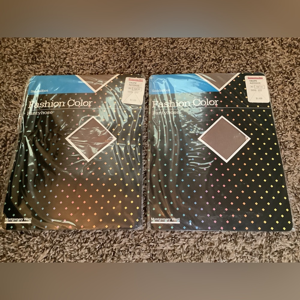 Lot of 2 - Vintage Montgomery Ward pantyhose, color taupe, size: Average